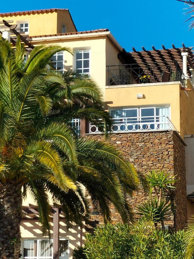 Superbe Appartement Avec Vue Mer Et Piscine Saint-Raphaël المظهر الخارجي الصورة